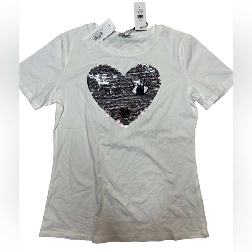 NWT WHY DRESS WOMENS TEE REVERSIBLE SEQUIN HEART SIZE M - Picture 2 of 3